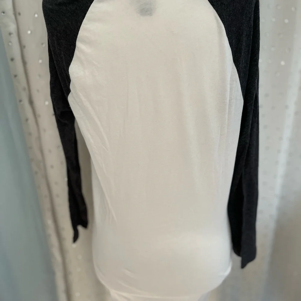 Pink Victoria’s Secret 3/4 inch sleeve t-shirt - Picture 2 of 5